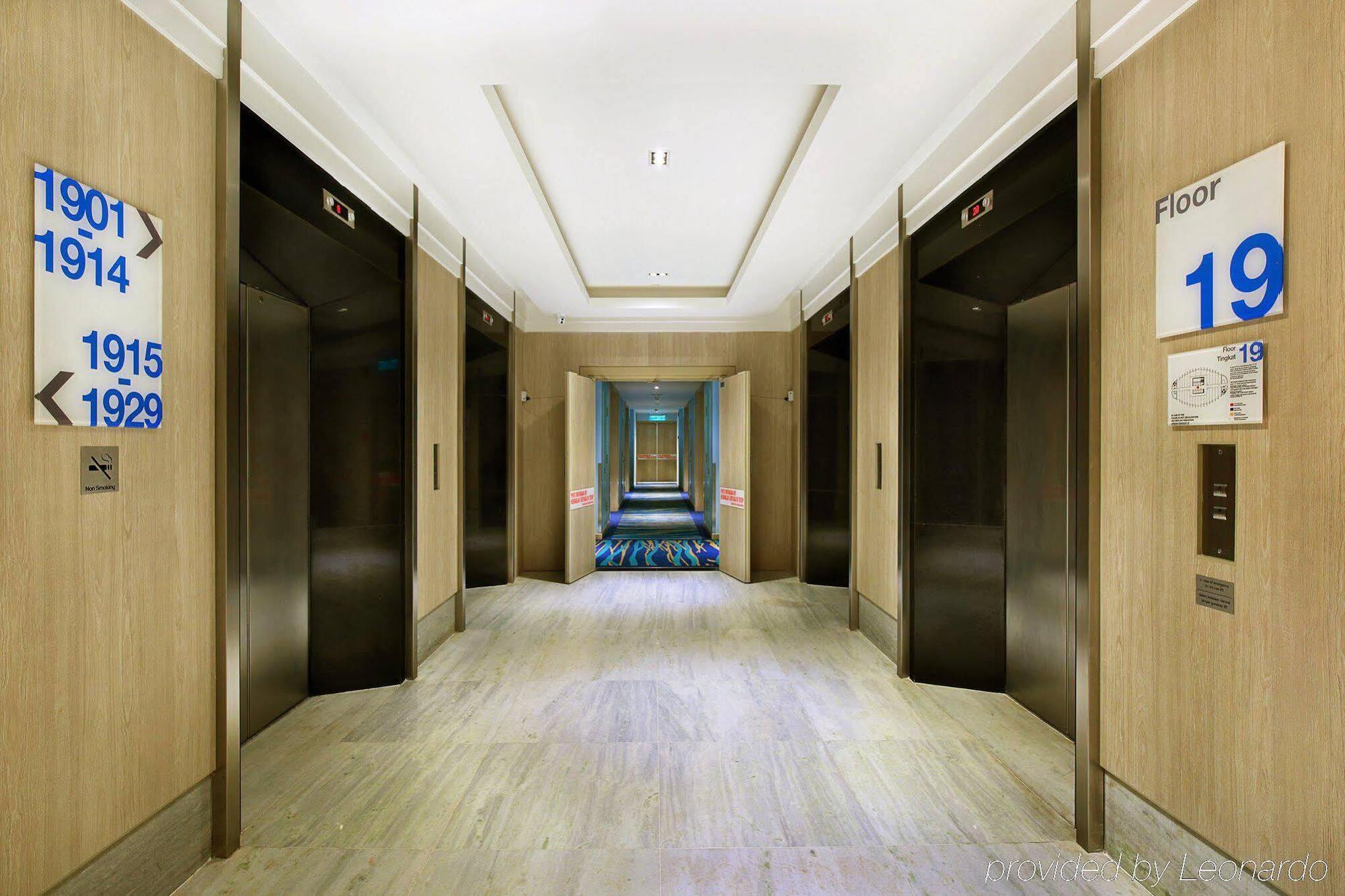 Hotel Express Centre By Ihg